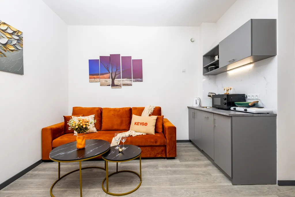 Студия с продуманной планировкой в центре