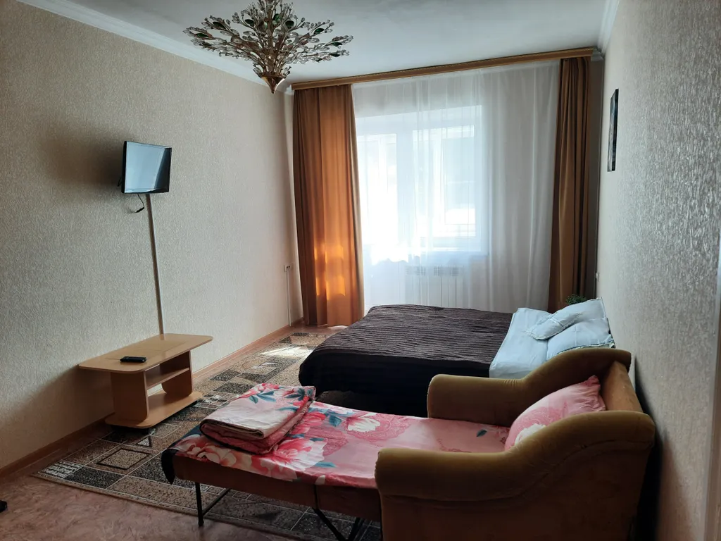 Уютная квартира в центре города с видом на горы