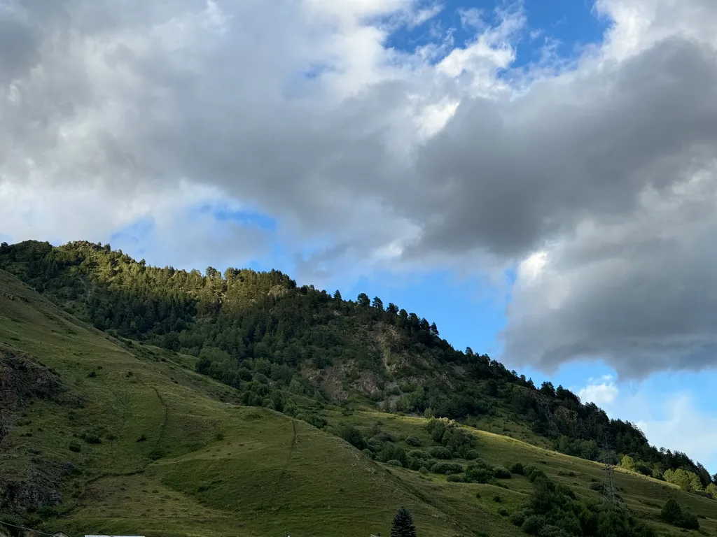 Дом с видом на Горы и Лес