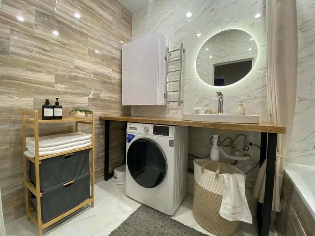 Трехкомнатная квартира Mocha Mousse недалеко от вокзала