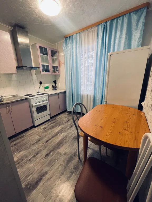 2-комнатная Квартира — аренда посуточно в Братск