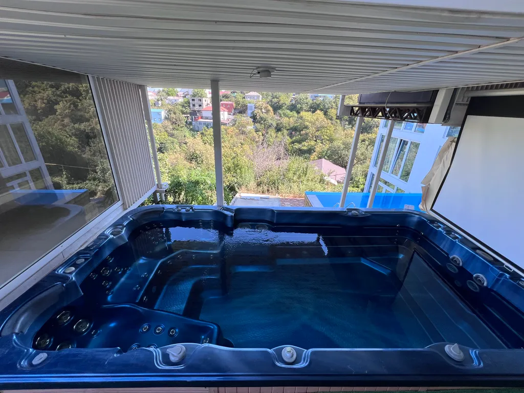 Уютный таунхаус с теплым бассейном и баней