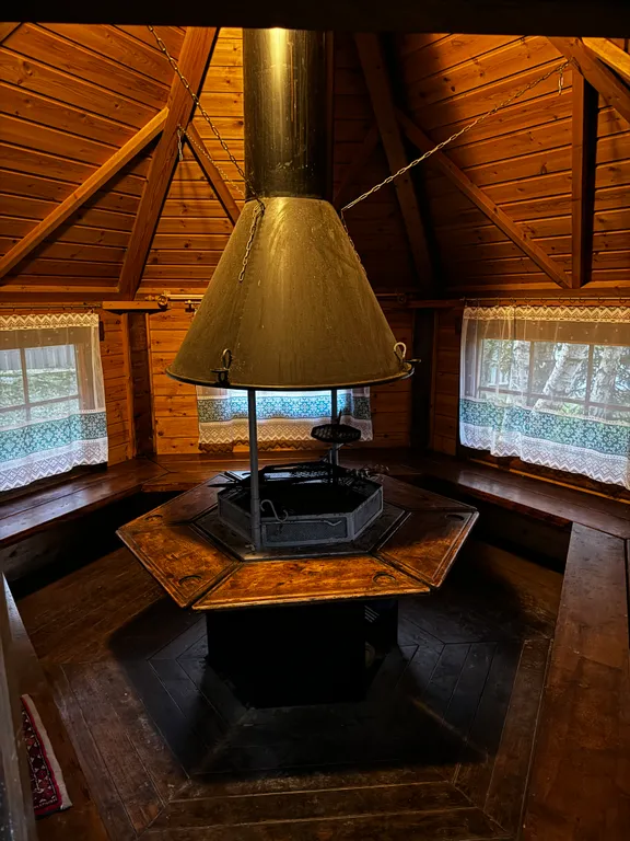 Уютное Бунгало в лесу у горнолыжного склона и пляжа Сорочаны