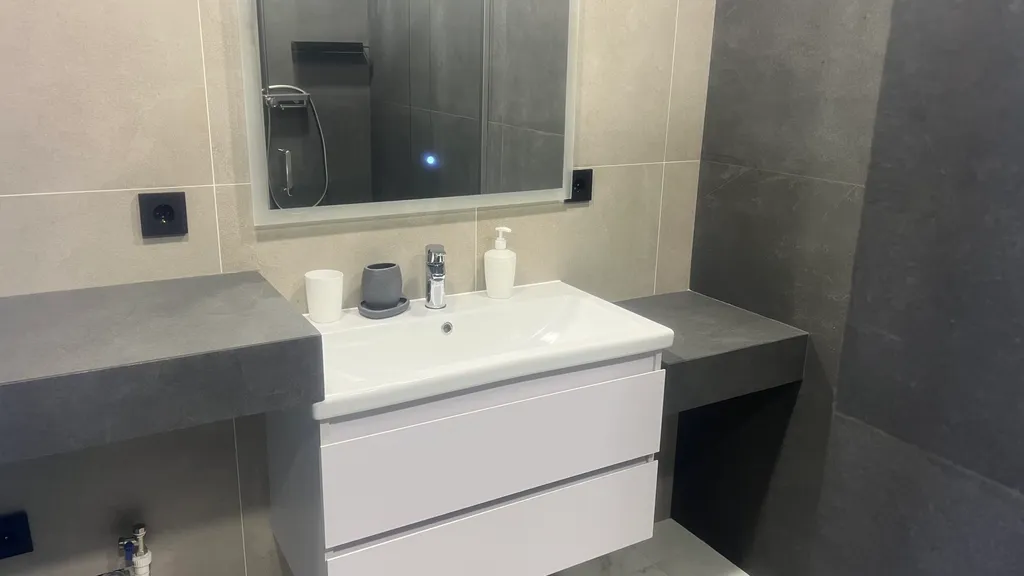 Альпис резидент