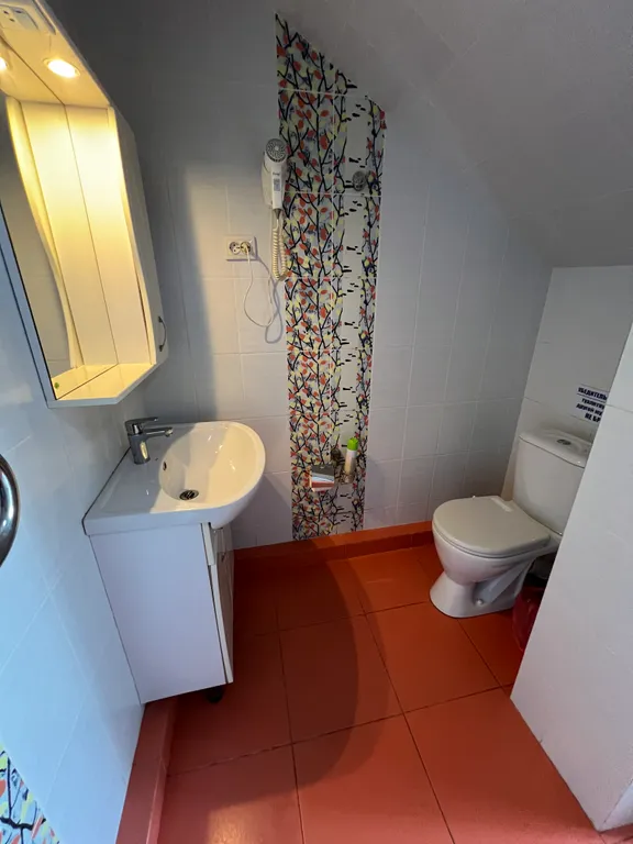 Коттедж Уютный коттедж с бассейном — Южная Озереевка