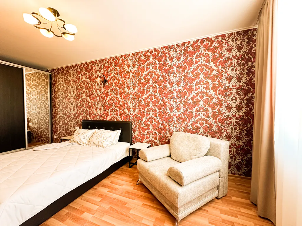 Квартира Квартира у метро Уралмаш — Екатеринбург