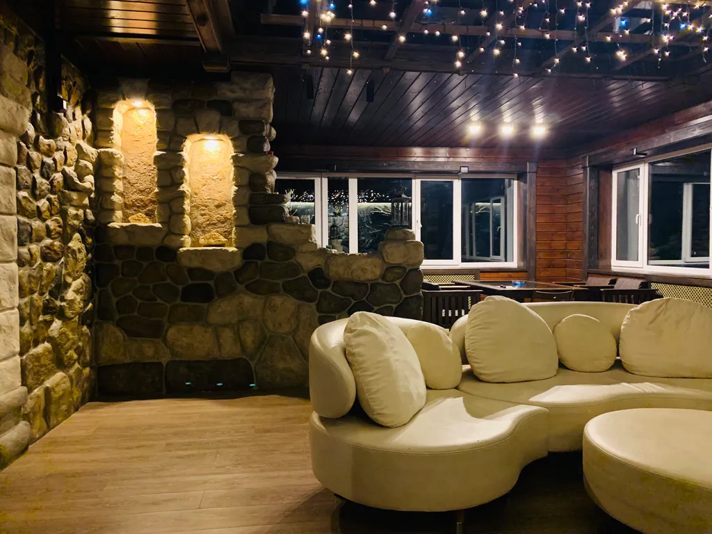 6-комнатная Квартира