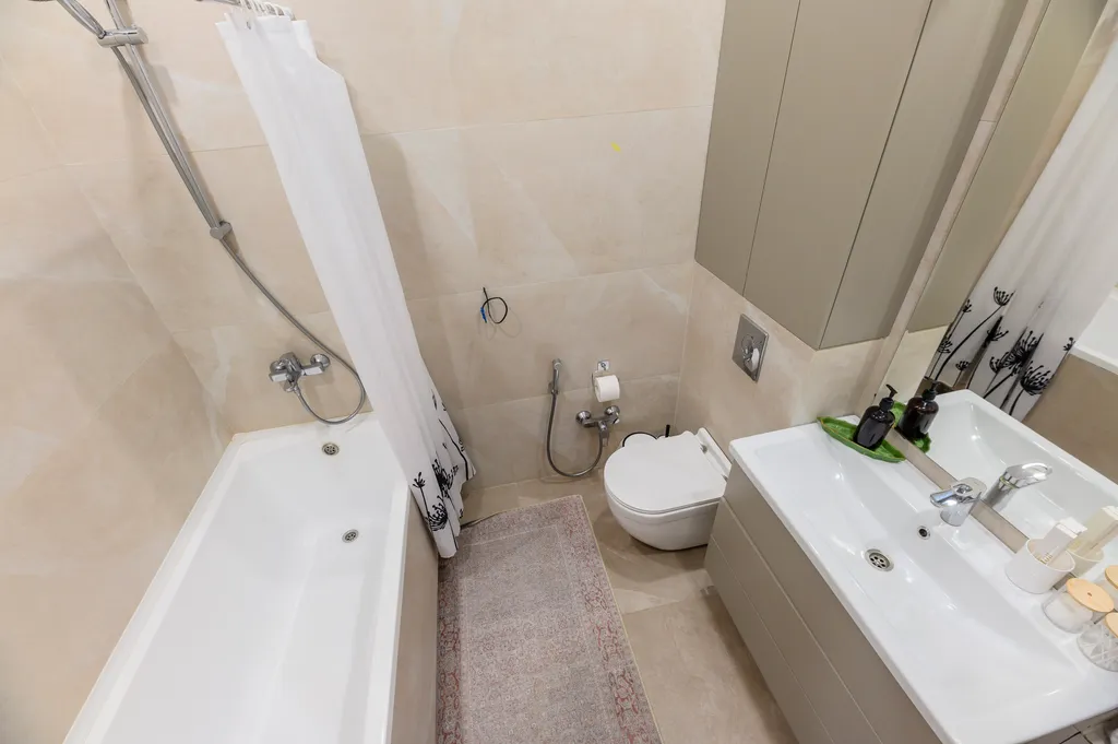 R house Mega Атакент