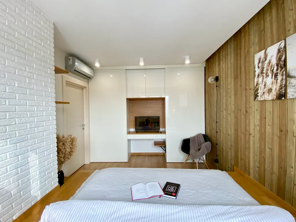 Трёхкомнатная семейная квартира с детской комнатой