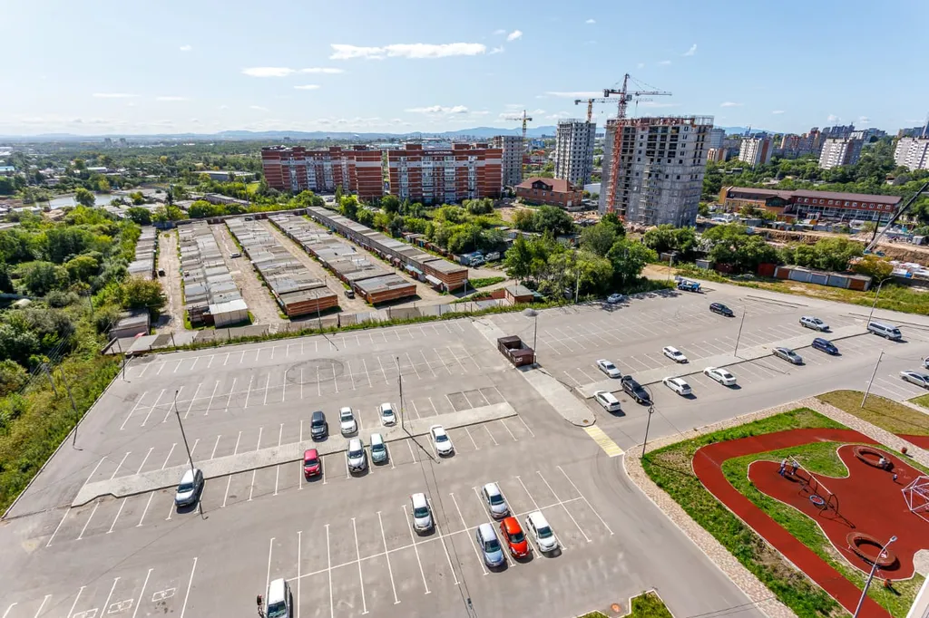 Студия в высотке близко к центру и аэропорту