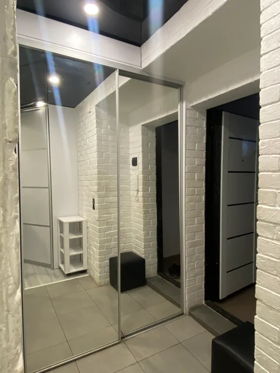 Дизайнерская 2к квартира с джакузи, камином и звездным небом в центре