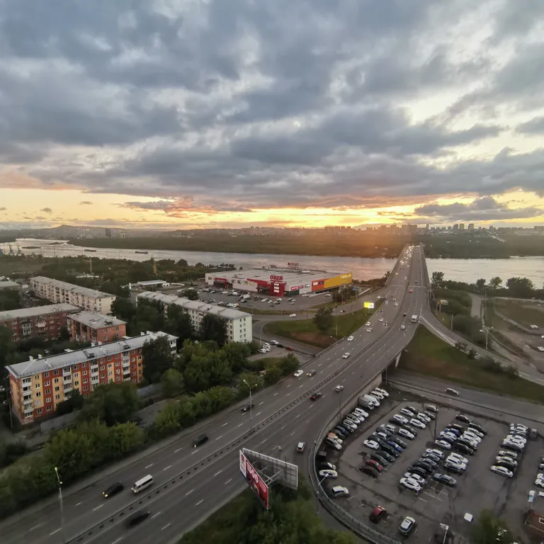 Квартира с шикарным видом на реку Енисей в ЖК Коломенские высотки