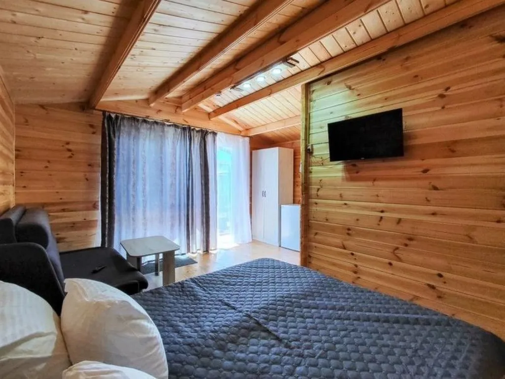 Коттедж 1-комнатный Дом — Гагра