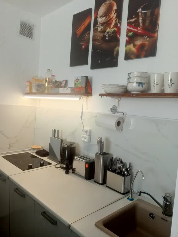 Студия напротив часовой башни