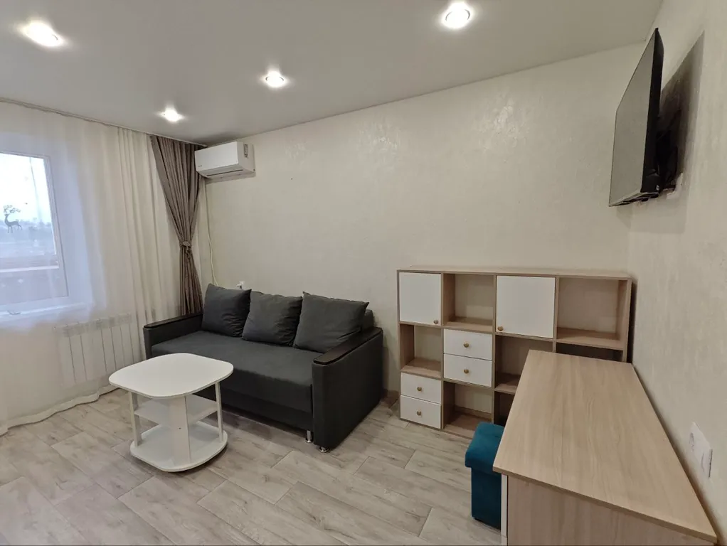 Отличная квартира у набережной