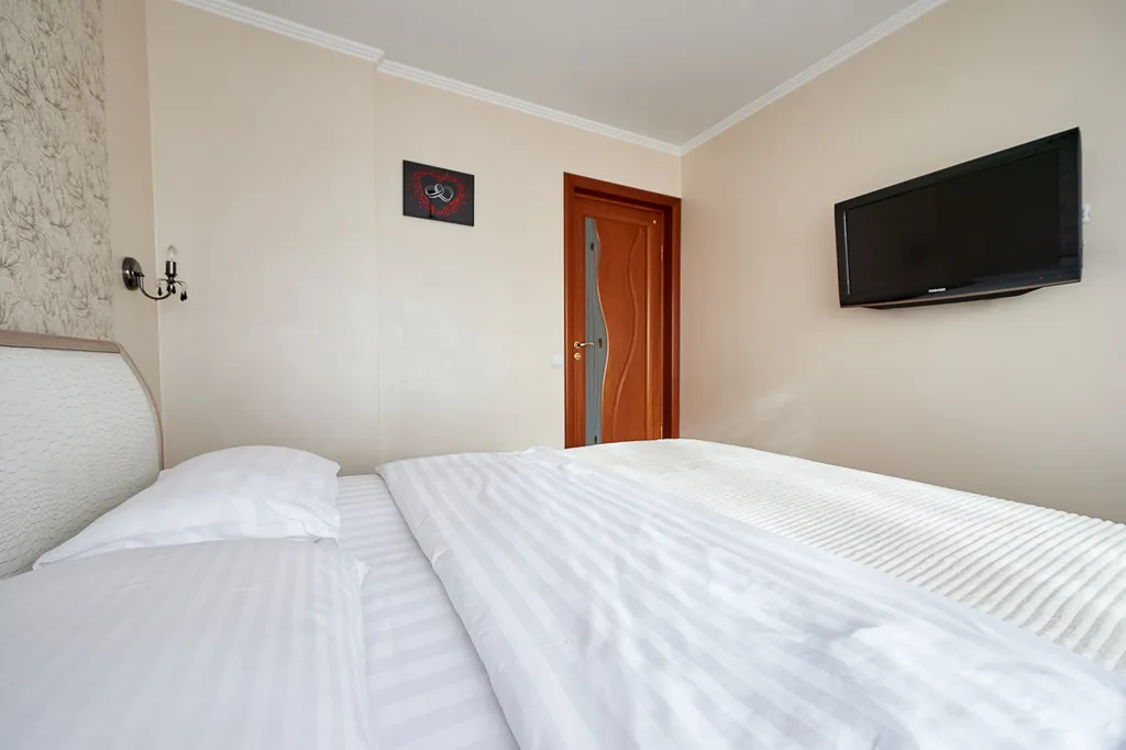 Большая теплая квартира с джакузи и видом на лес и детскую площадку