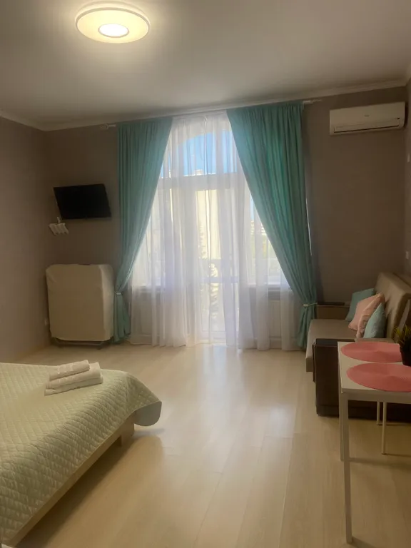 Квартира Квартира Улучшенный с балконом и видом на море — Севастополь