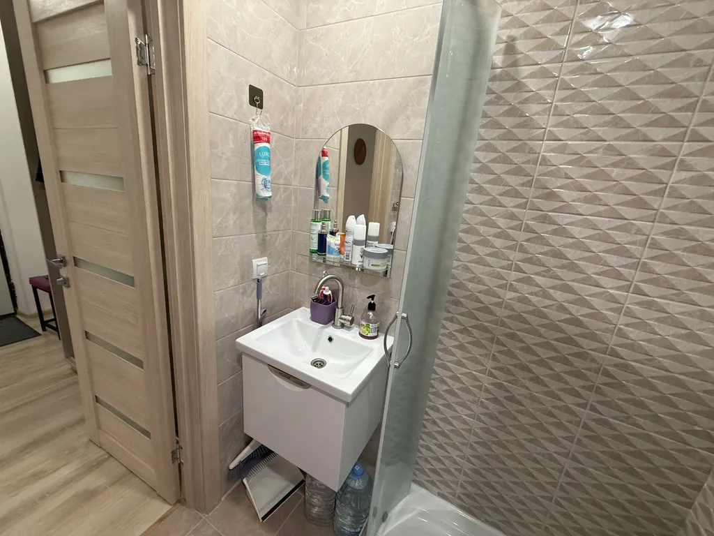 Дизайнерская студия «Лавандовая Гармония» с бассейном и террасой