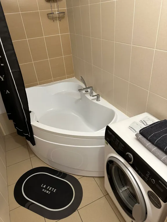 Отличная квартира в Академ Риверсайд