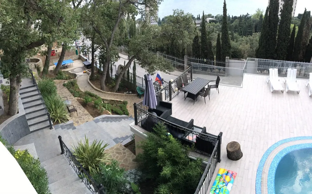 Видовая студия с террасой