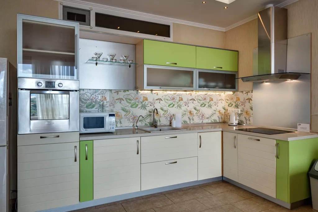 Двухкомнатная квартира с видом на море в современном ЖК