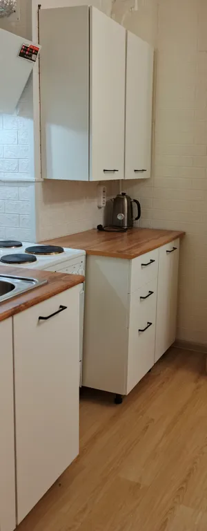 Квартира  с 2-мя изолирован комнатами, в доме с отличным расположением