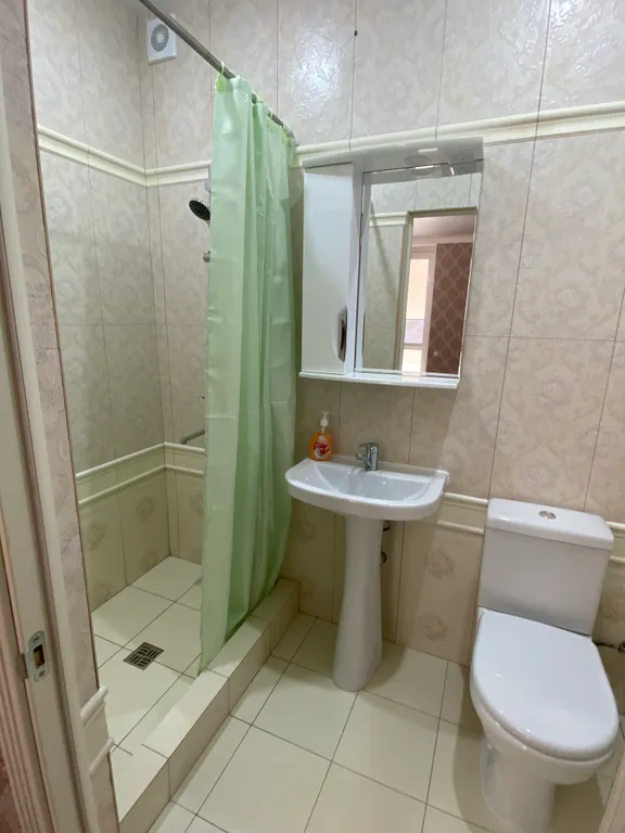 Квартира у моря для семейного отдыха с бассейном террасой и мангальной