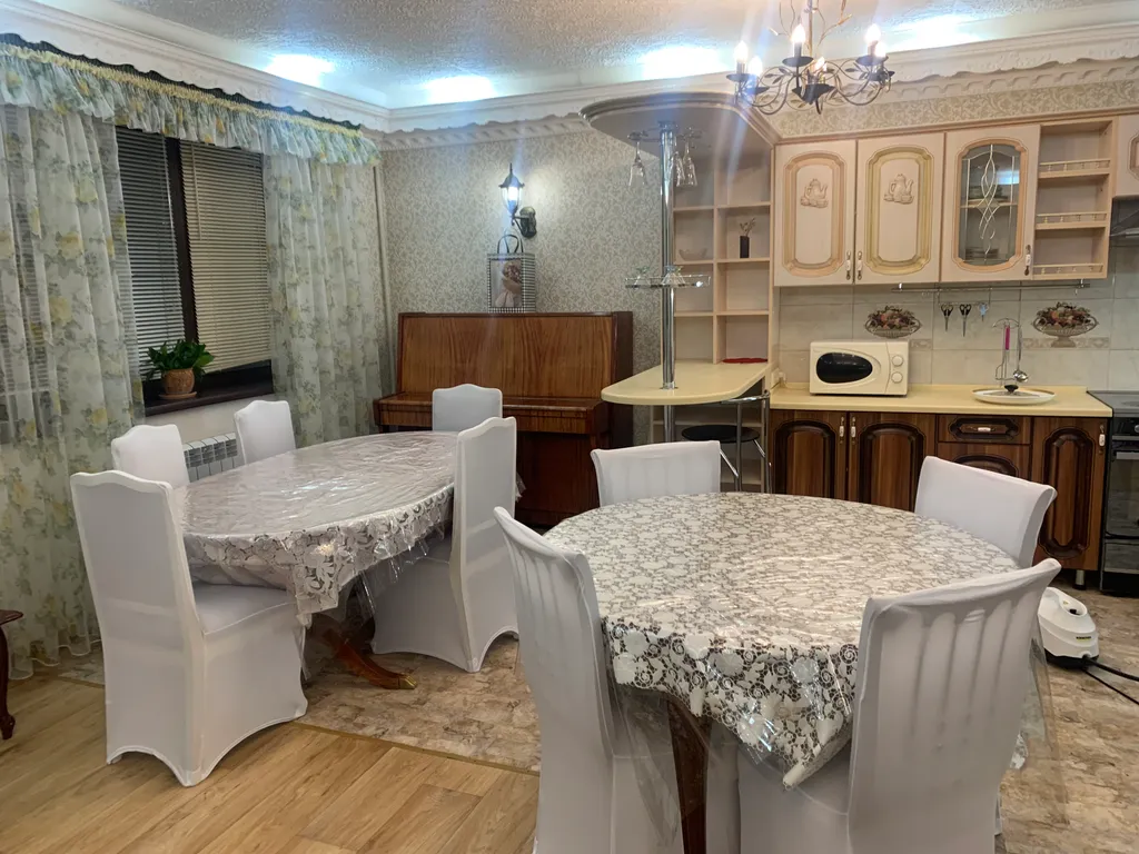 Особняк 207 кв м, элитный городской район, командированным документы