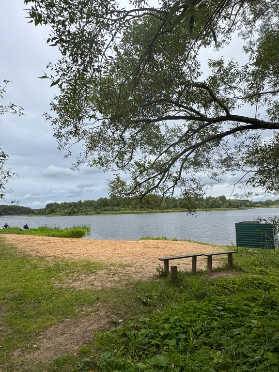 Домик у реки