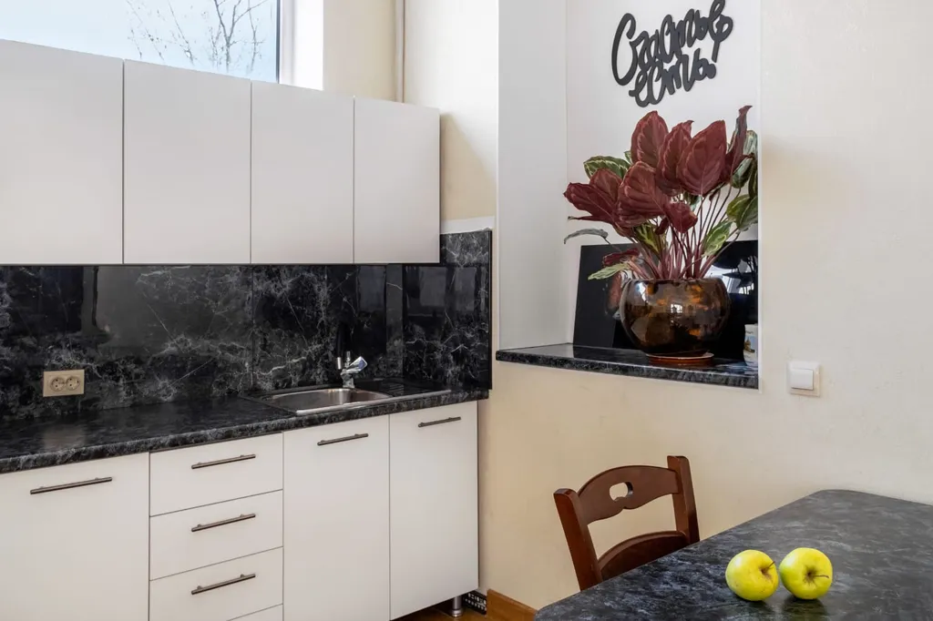 Квартира c Двумя Раздельными Спальнями и Балконом