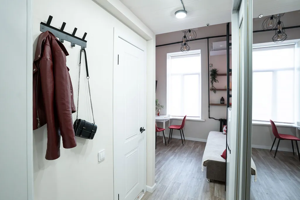 Яркая двухуровневая мини-студия