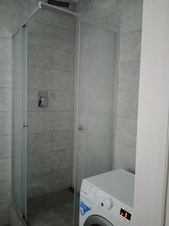 Новые апартаменты-студия у метро