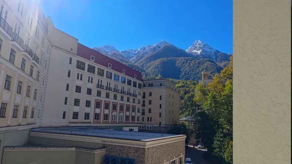 Шикарный апартамент в центре Роза Хутор