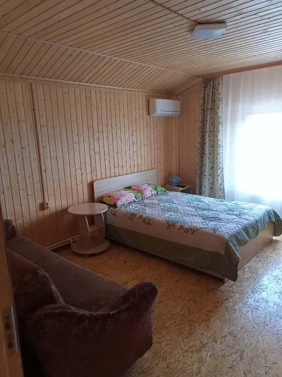 Дом на Охотничьем в центре посёлка