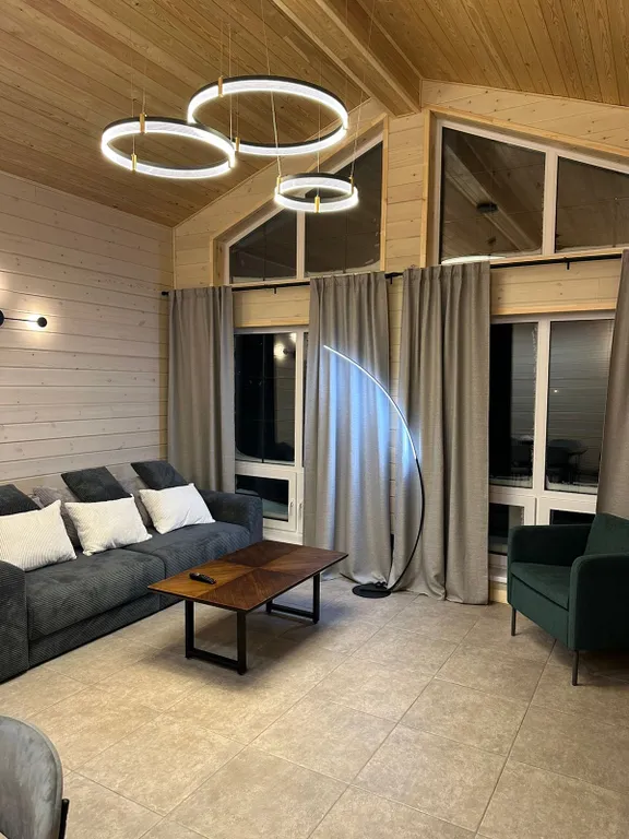 Дом из дерева на Кедровой