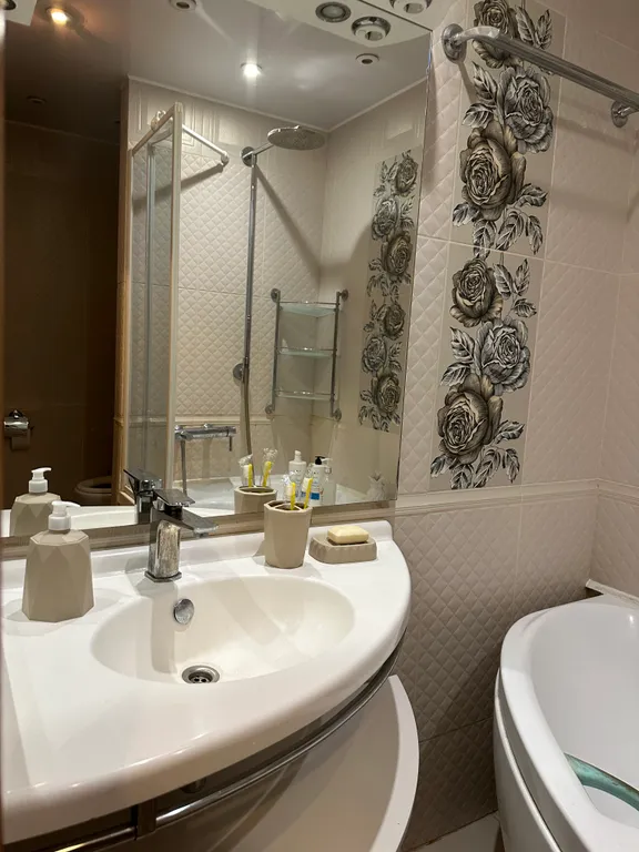 Квартира Отличная большая квартира с гардеробной около ТЦ Кредо — Тверь