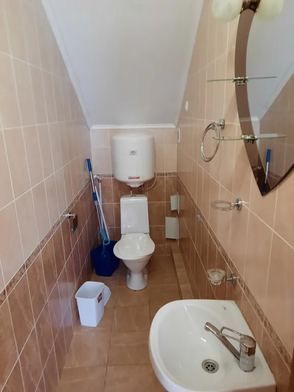 Двухуровневый номер для большой семьи