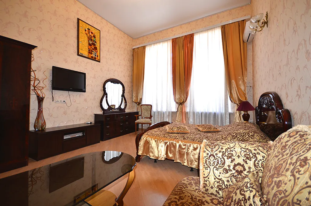 Квартира Апартаменты на Набережной — аренда посуточно в Ялта