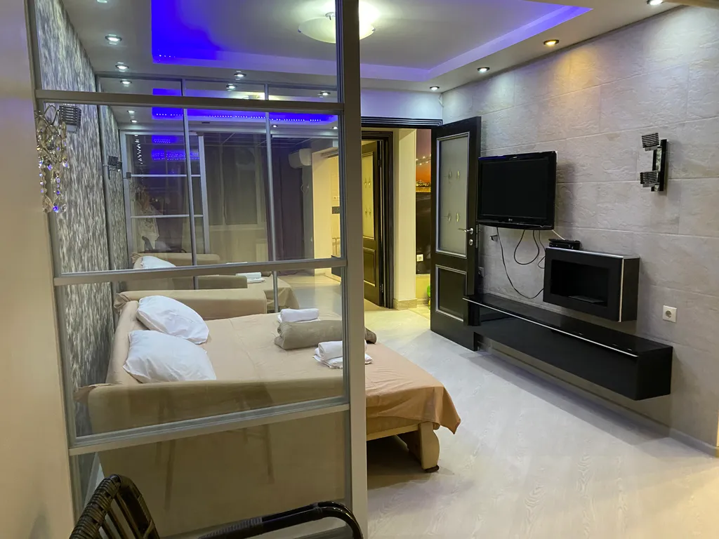 Квартира Просторная 2-комнатная квартира у моря в центре — Адлер