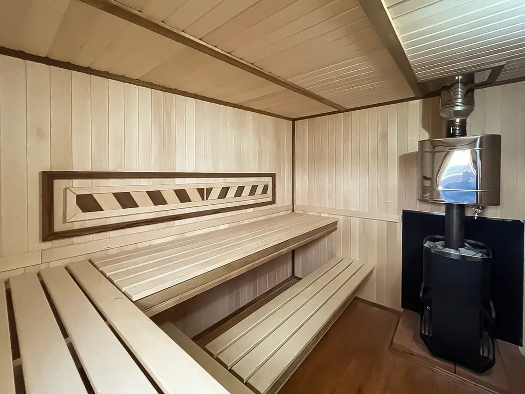 Коттедж Коттедж с камином, баней и горячей купелью — Можайск