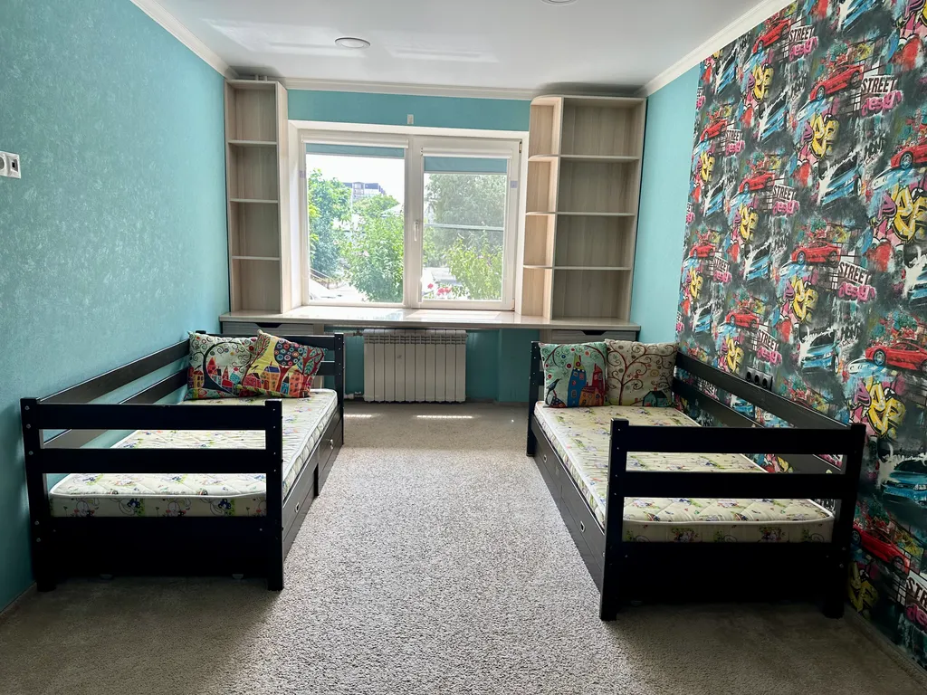 «Уютный уголок» Просторная двухкомнатная квартира возле парка