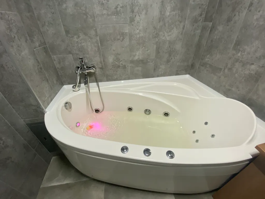 Студия люкс с джакузи