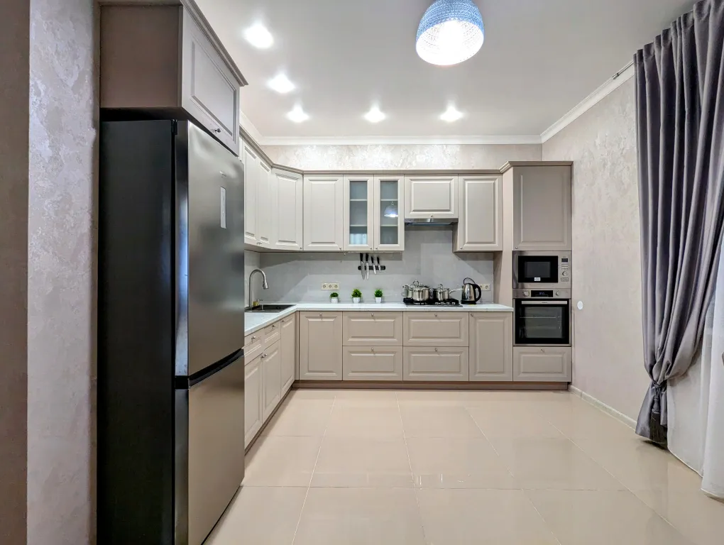 8-комнатный Дом