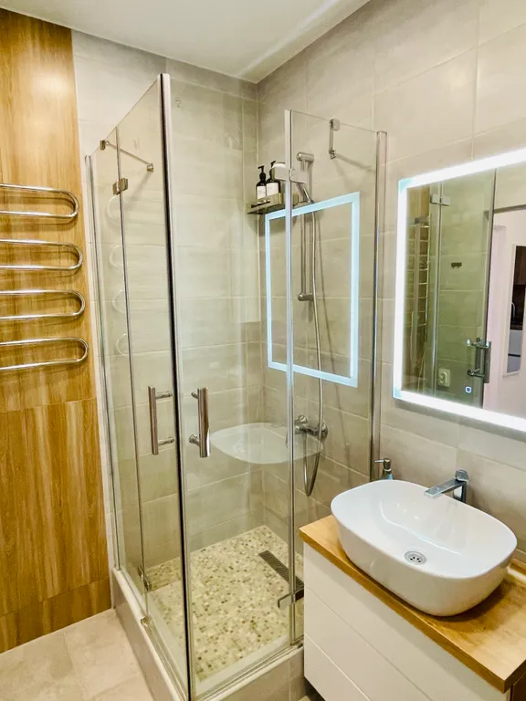 Уютная современная квартира с пластинками и хорошим вкусом