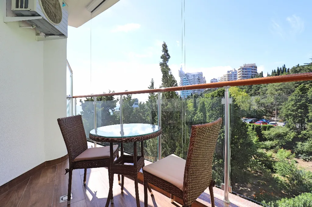 Дизайнерский vip апартамент в ЖК Лотос