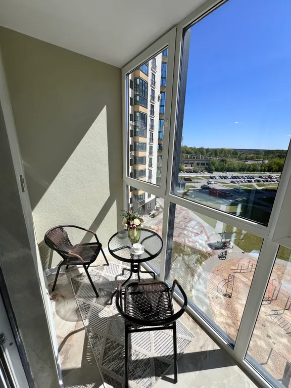 Современные новые апартаменты недалеко от центра города