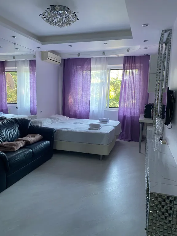 Квартира Просторная 2-комнатная квартира у моря в центре — Адлер