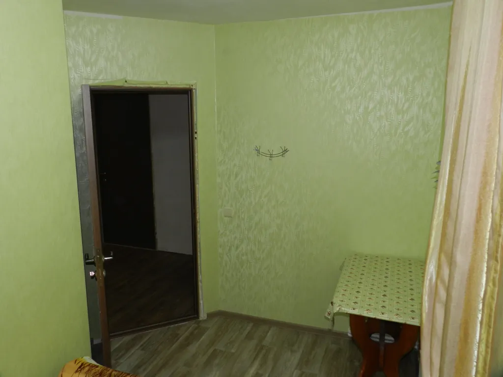 Трёхкомнатная квартира в частном доме