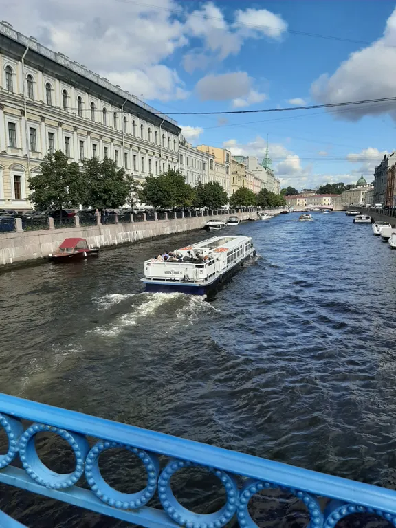 Квартира Уникальная квартира у Адмиралтейства и Зимнего дворца — Санкт-Петербург