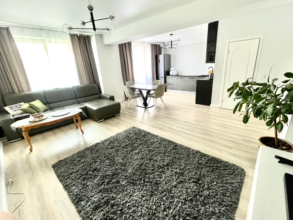 3-комнатные апартаменты на площади Победы